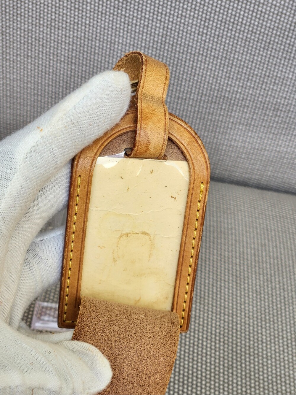 Louis Vuitton Tan Vachetta Leather Luggage Tag & Poignet Set - Picture 5 of 6